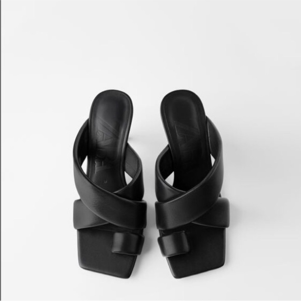 Brand New Zara Puffy Strap black sandals, 41, $100